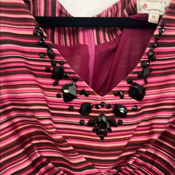 Gracieux CouleurRed Ruched V-Neck Sheath Mini Dress - Picture 3 of 4